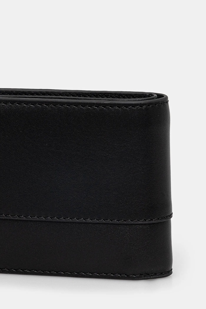 Δερμάτινο πορτοφόλι Marc O'Polo 50229915701141 μαύρο SS25