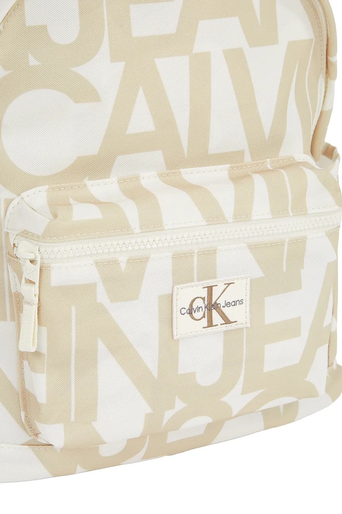 Παιδικό σακίδιο Calvin Klein Jeans μπεζ IU0IU00693.PPYA