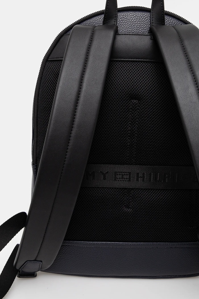 Doplňky Tommy Hilfiger Batoh Tommy Hilfiger AM0AM13070 námořnická modř