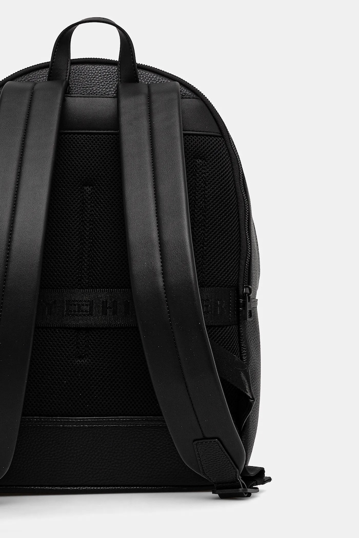 Doplňky Batoh Tommy Hilfiger AM0AM13070 černá