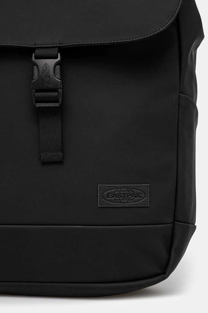 Раница Eastpak Yarin Cnnct черен EK0A5BJH1F51