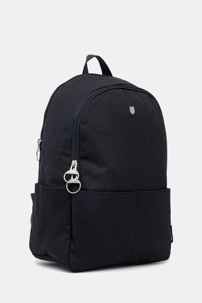 Barbour plecak miejski Cascade City Backpack UBA0735 granatowy SS26