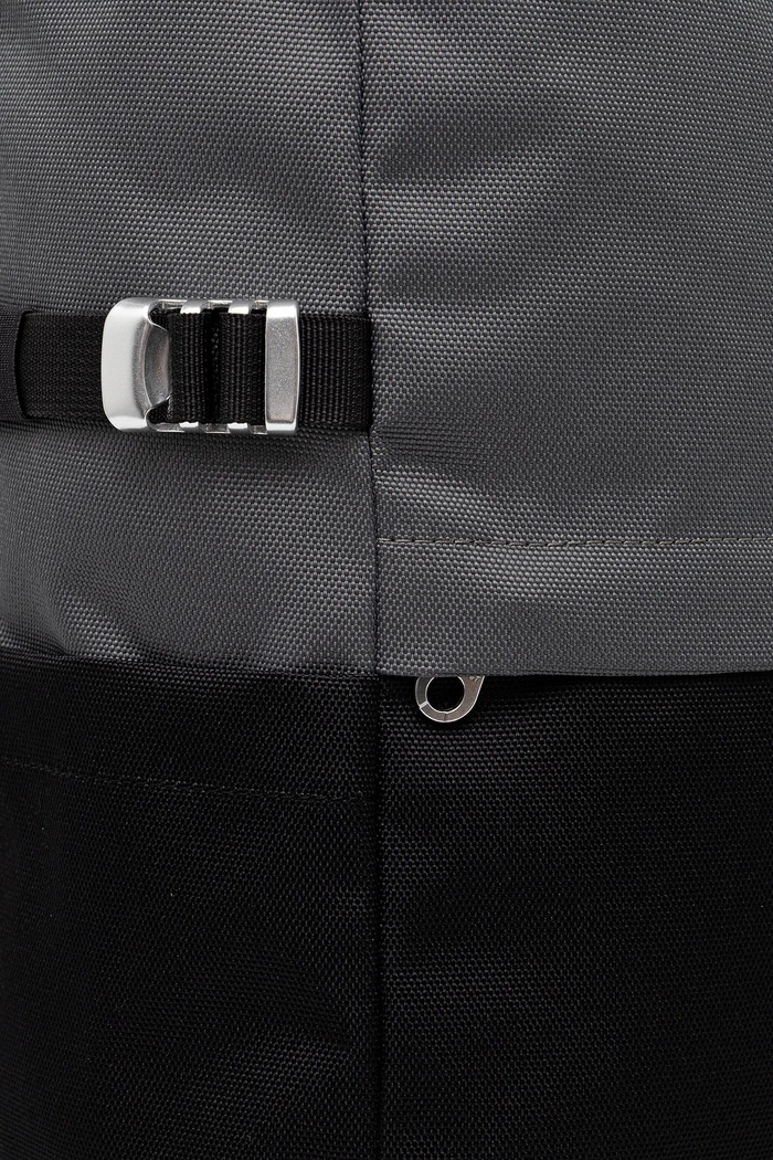 Рюкзак Sandqvist Icon Rolltop M чёрный 251404103