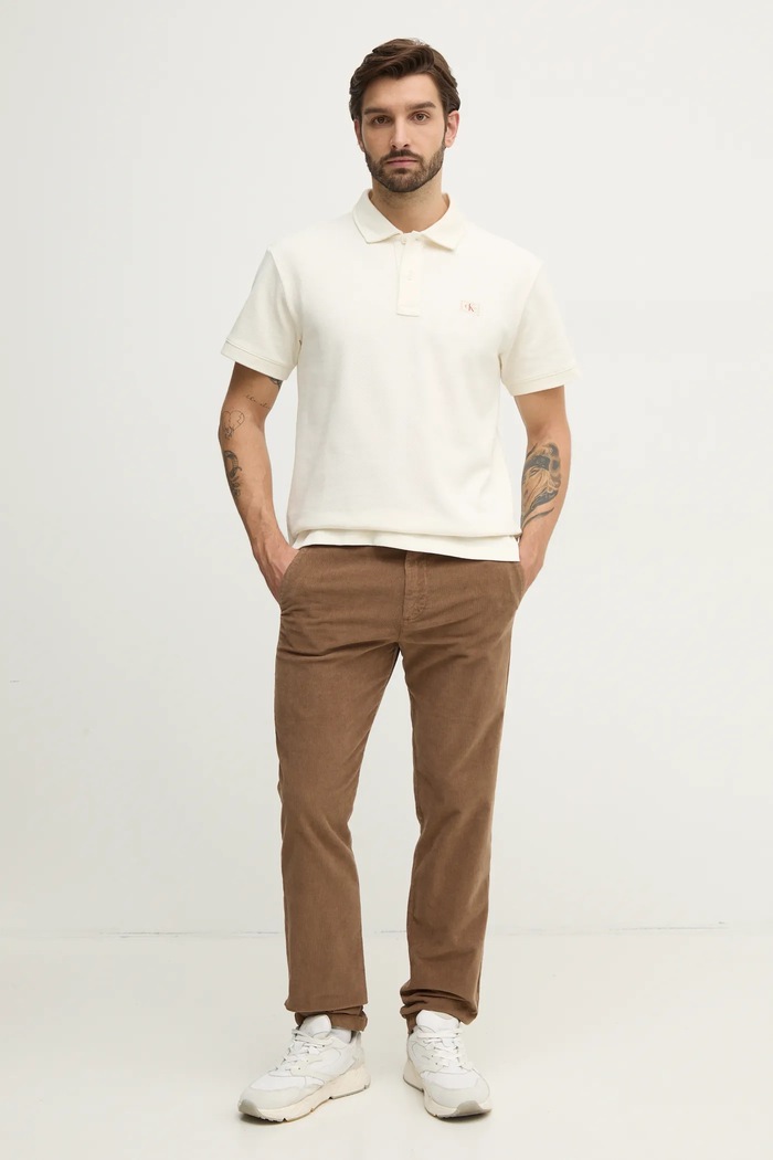 Тениска с яка Calvin Klein Jeans J30J327040 бежов SS25