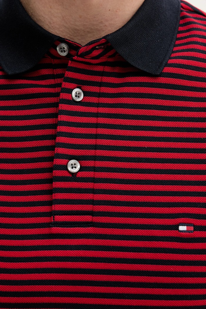 Tommy Hilfiger polo tričko bavlnené s elastanom červená MW0MW17771.