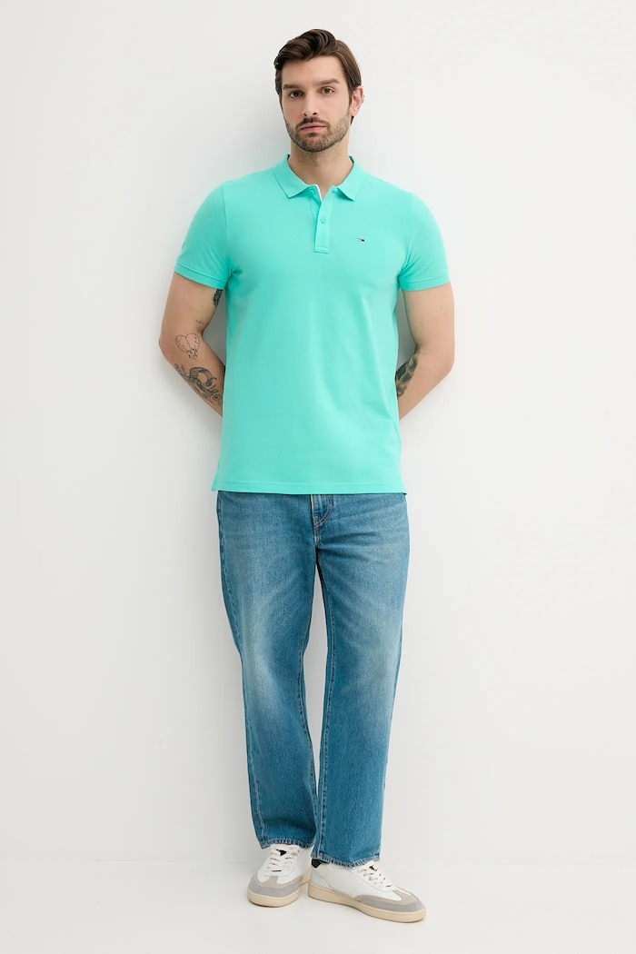 Tommy Jeans Polo męskie bawełniane DM0DM20676 turkusowy SS26