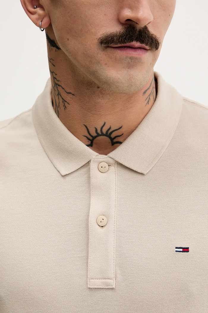 Tommy Jeans polo tričko pánske bavlnené DM0DM20676 béžová