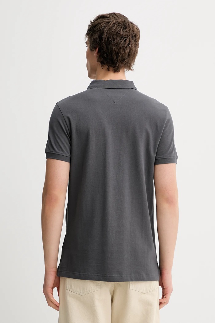 Oblačila Tommy Jeans polo majica moška bombažna DM0DM20676 siva