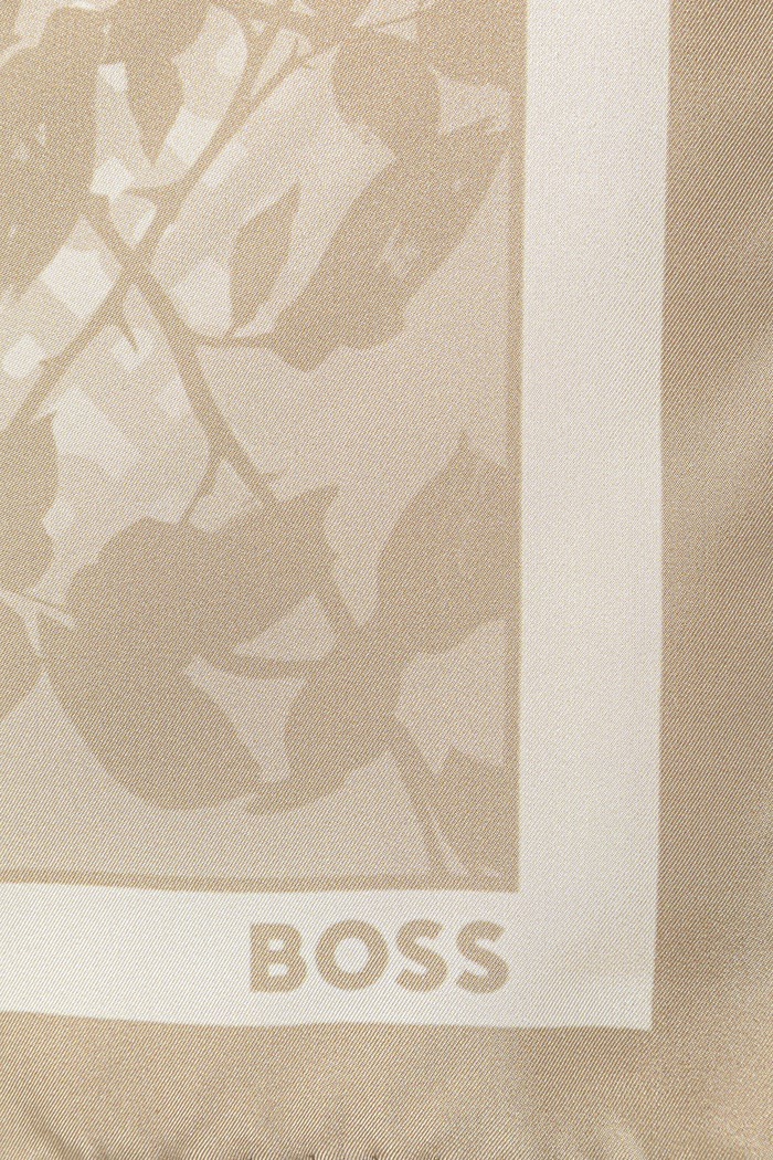 Doplňky BOSS šátek dámský hedvábný Lainy 50536118 béžová