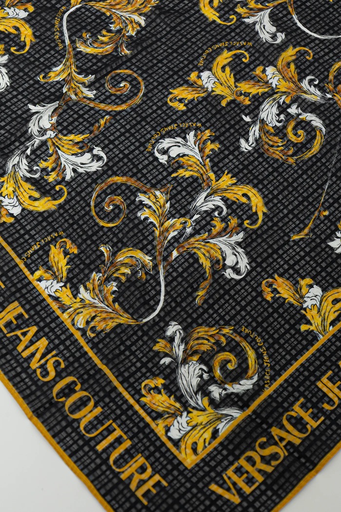 Versace Jeans Couture selyem kendő 78HA7H02.ZG353 fekete SS25