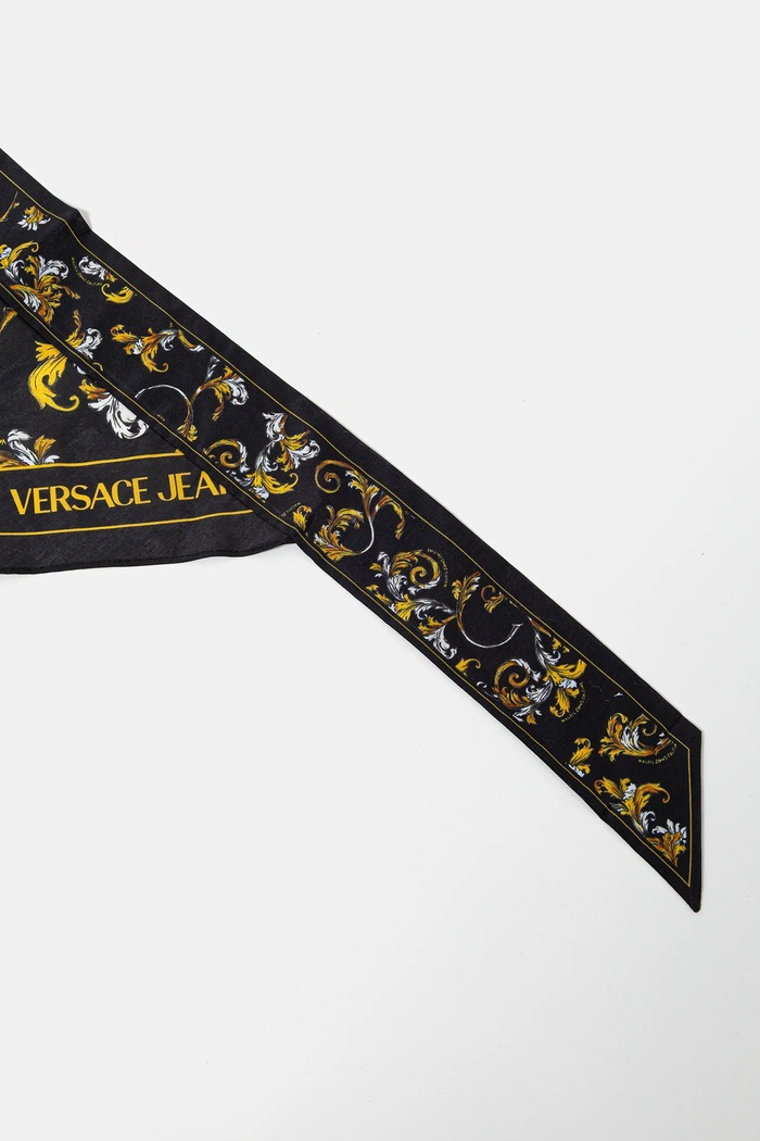 Accesorii Versace Jeans Couture O eșarfă cu un amestec de mătase 78HA7H05.ZG363 negru