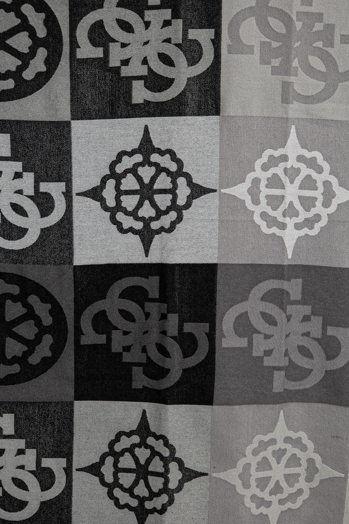 Guess sciarpa AW5248.POL03 grigio SS25