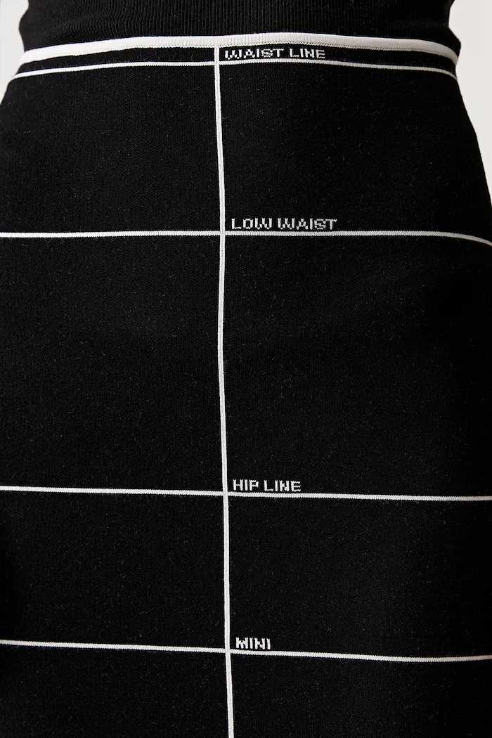 Vetements spódnica ołówkowa z wiskozą czarny WA66KN120X