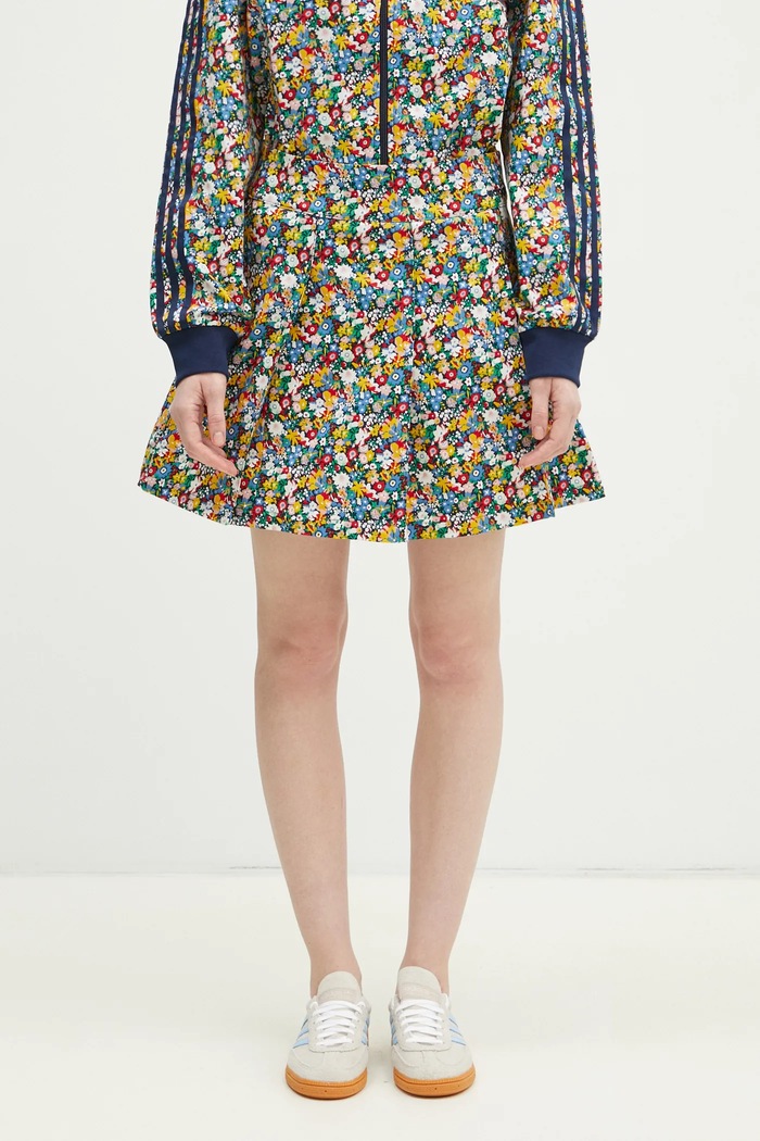 Pamučna suknja adidas Originals Liberty širi se prema dolje plava JC7774