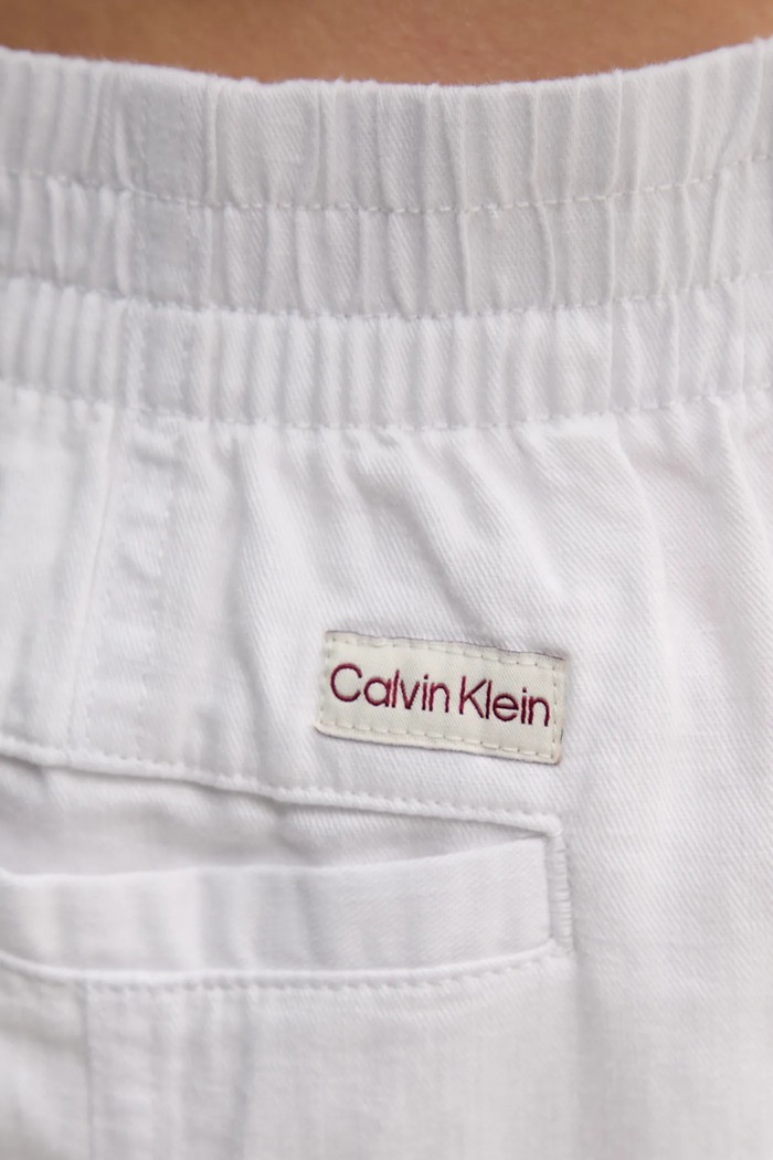Sukňa s prímesou ľanu Calvin Klein Jeans biela J20J225327