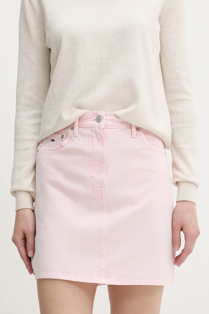 Tommy Jeans spódnica jeansowa casual różowy DW0DW20607