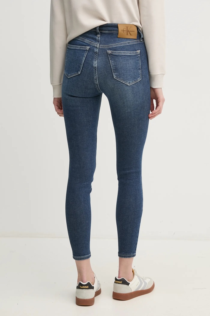 Oblečenie Rifle Calvin Klein Jeans J20J224994 modrá