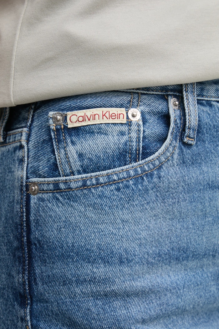 Kavbojke Calvin Klein Jeans modra J20J225003