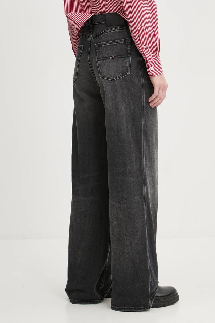 Oblečenie Rifle Tommy Jeans DW0DW19578 sivá
