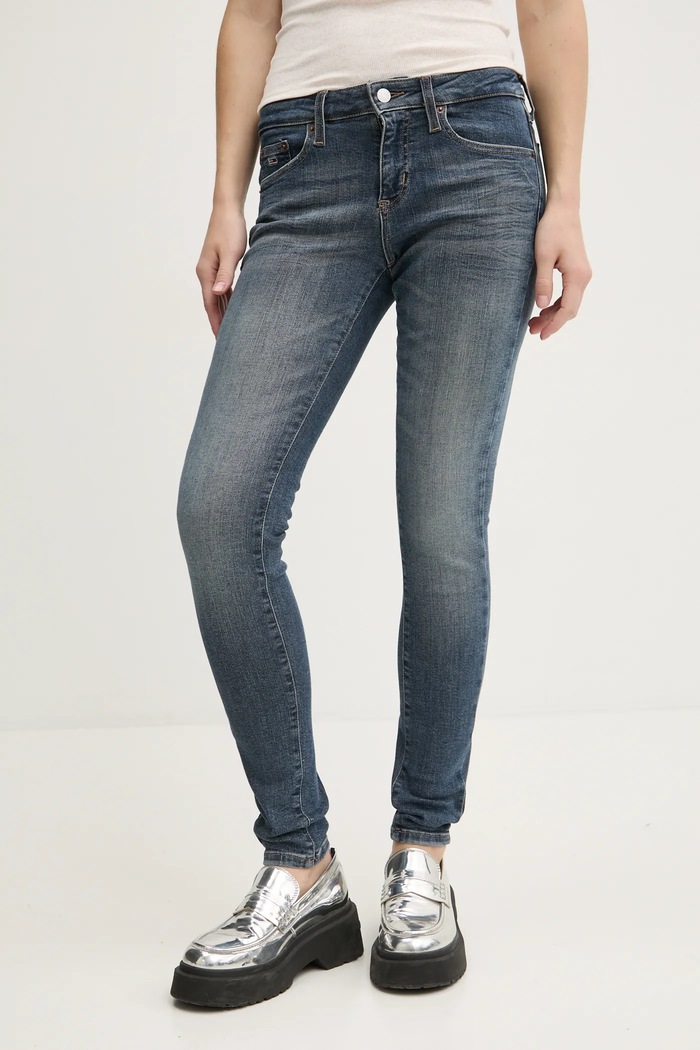 Tommy Jeans Jeansy niebieski DW0DW19587