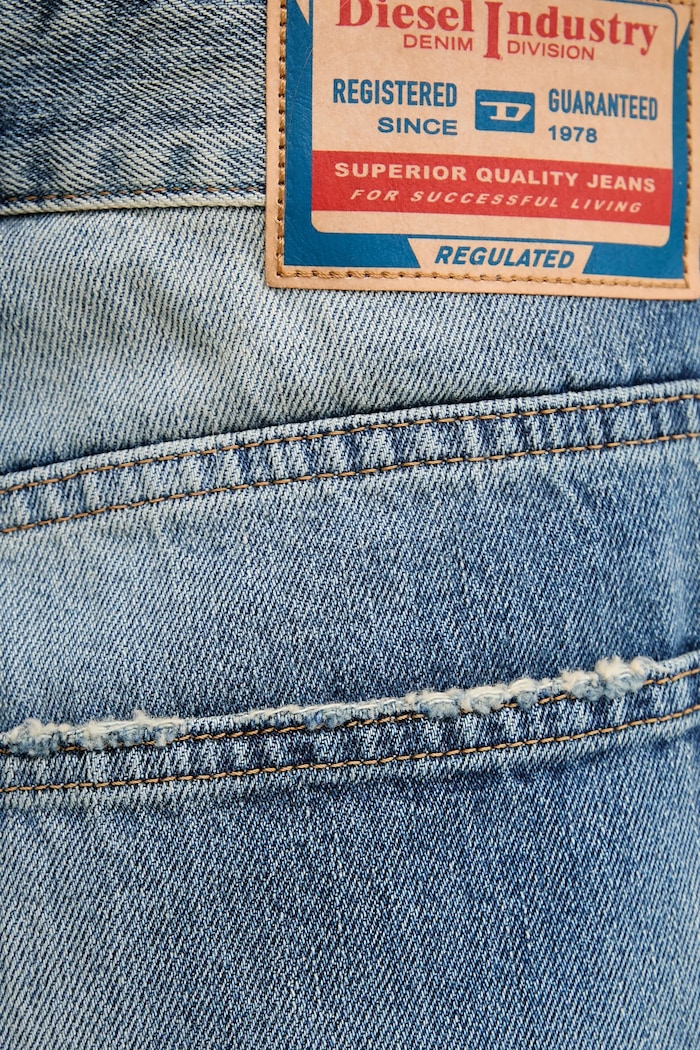 Diesel jeansy bawełniane 1996 D-SIRE L.32 TROUSERS niebieski A06925.09L47