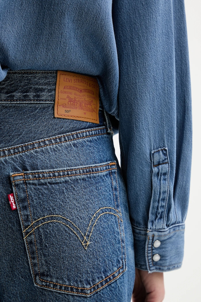 Rifle dámske 501® CROP LIGHTWEIGHT Levi's A8746 modrá