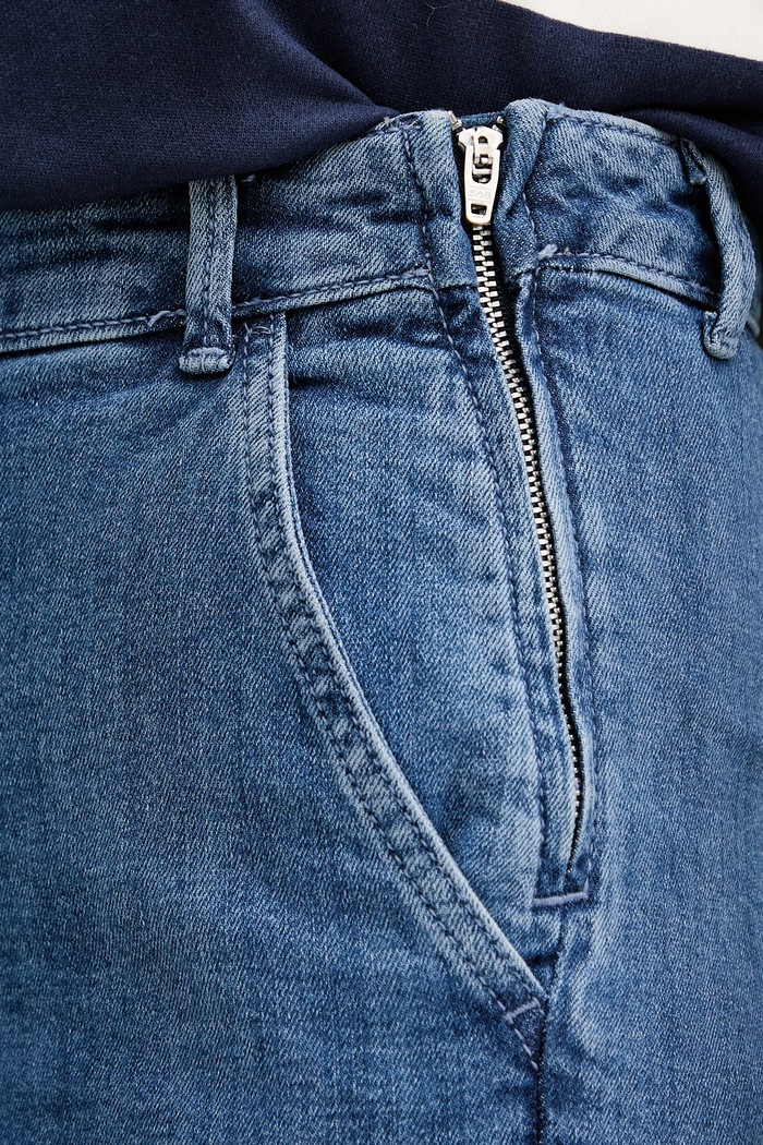 United Colors of Benetton jeansy niebieski 4TUTDF06V