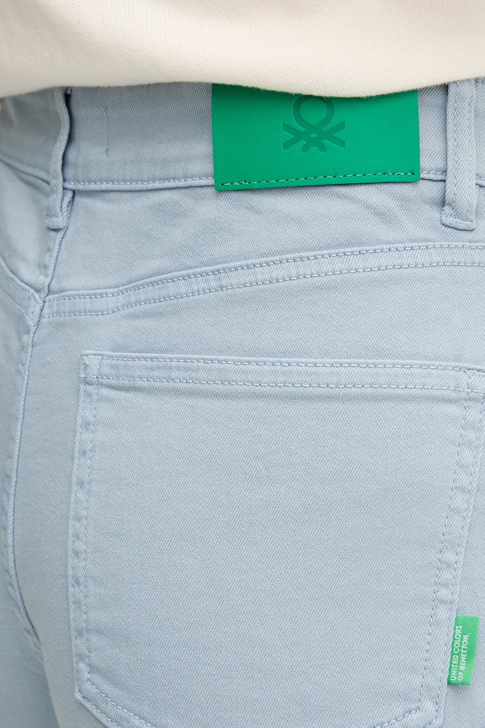 United Colors of Benetton jeansy niebieski 4WDDDE029