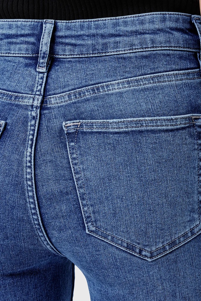 AllSaints jeansi HALDAN albastru W010EC