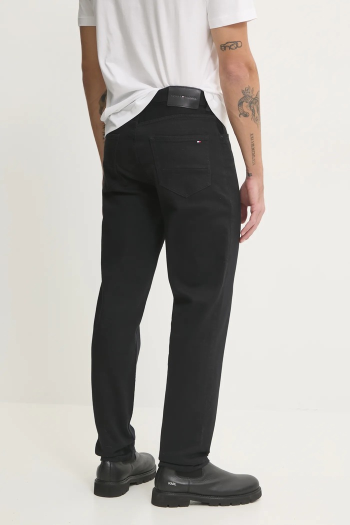 Odzież Tommy Hilfiger jeansy MW0MW39040 czarny