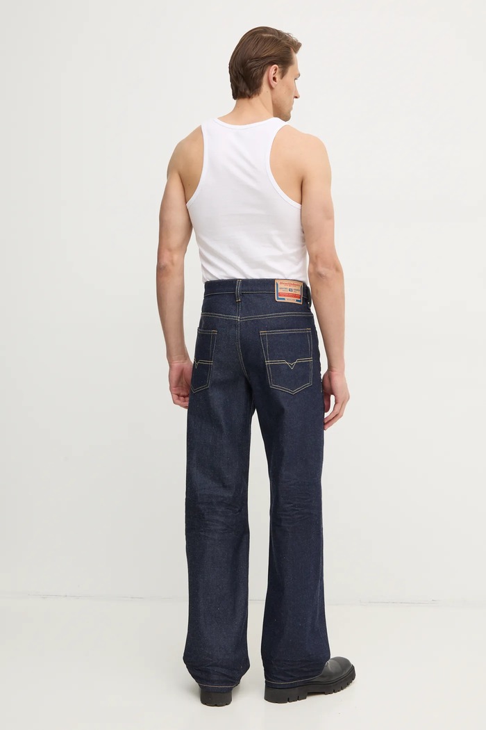 Odzież Diesel jeansy 2001 D-MACRO L.32 TROUSERS A11598.0GRDV granatowy
