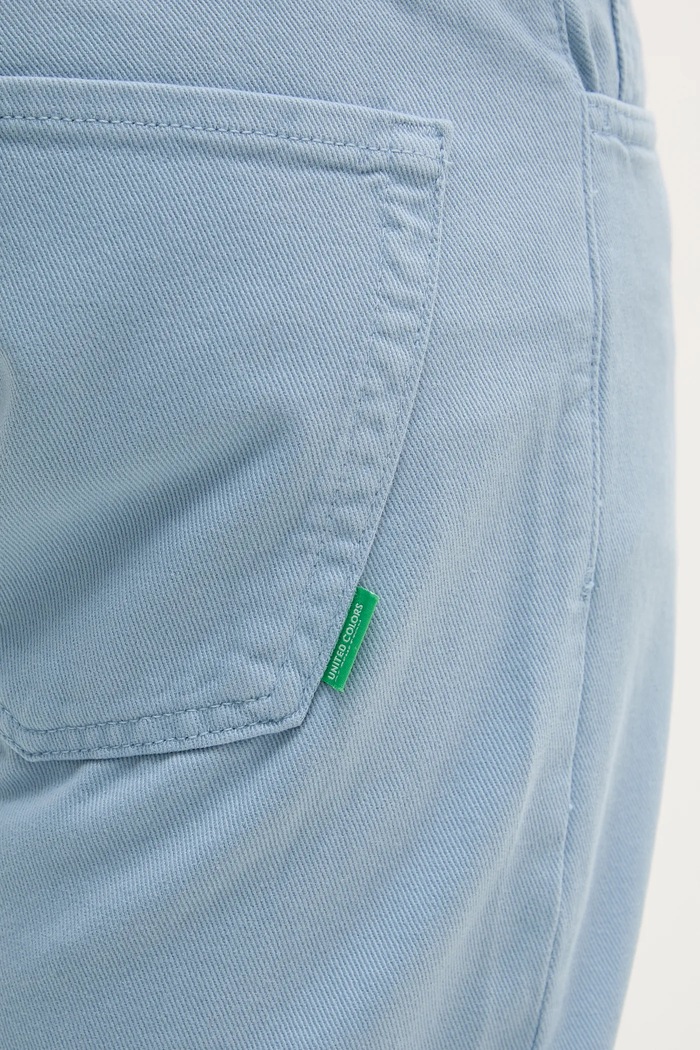 United Colors of Benetton jeansy bawełniane niebieski 4RZVUE01W