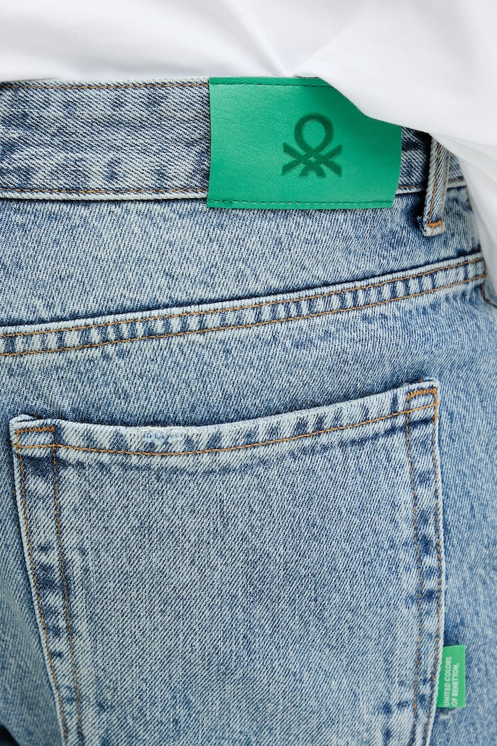 United Colors of Benetton jeansy bawełniane niebieski 4W9KUE01U