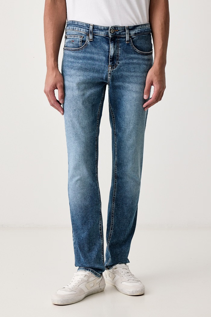 Tommy Jeans Jeansy niebieski DM0DM21378