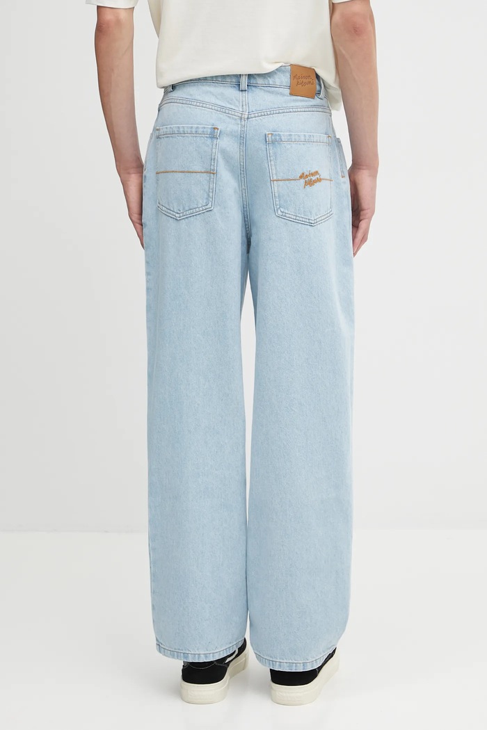 Одежда Джинсы Maison Kitsuné Relaxed Denim OM01105WD4009 голубой