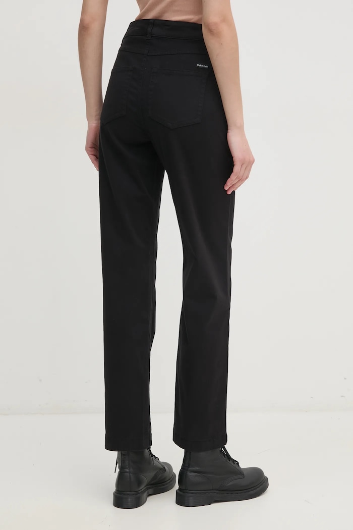 Дрехи Панталон Calvin Klein Jeans J20J224852 черен
