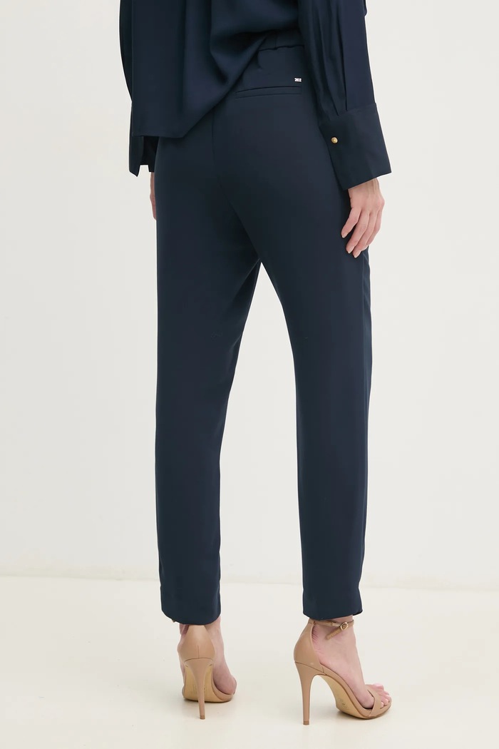 Odjeća Hlače Tommy Hilfiger WW0WW45450 mornarsko plava