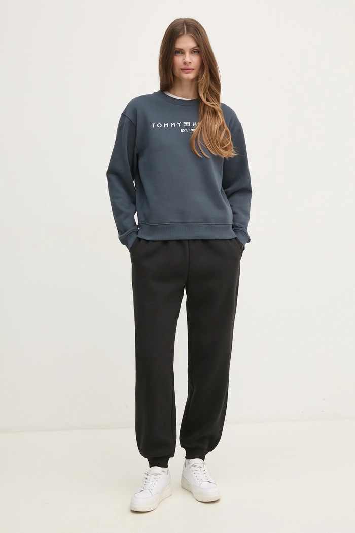 Tepláky Tommy Hilfiger WW0WW45966 čierna SS25