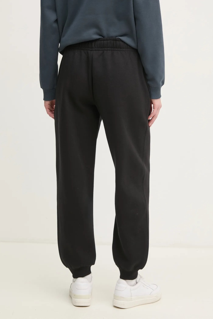 Oblečenie Tepláky Tommy Hilfiger WW0WW45966 čierna
