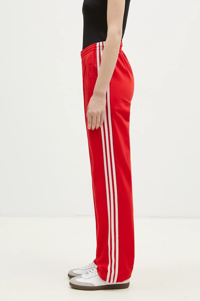adidas Originals pantaloni della tuta Firebird IR8081 rosso AW25