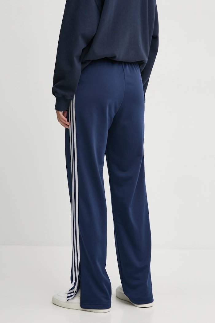 Odzież adidas Originals spodnie dresowe Firebird JC8285 granatowy
