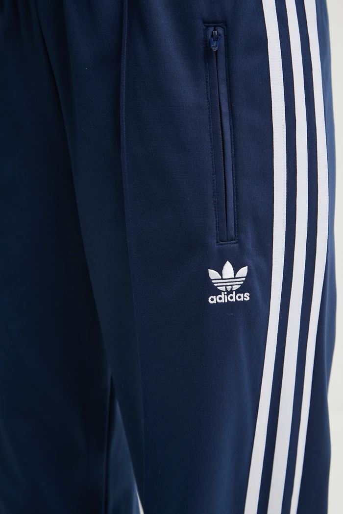 adidas Originals spodnie dresowe Firebird granatowy JC8285