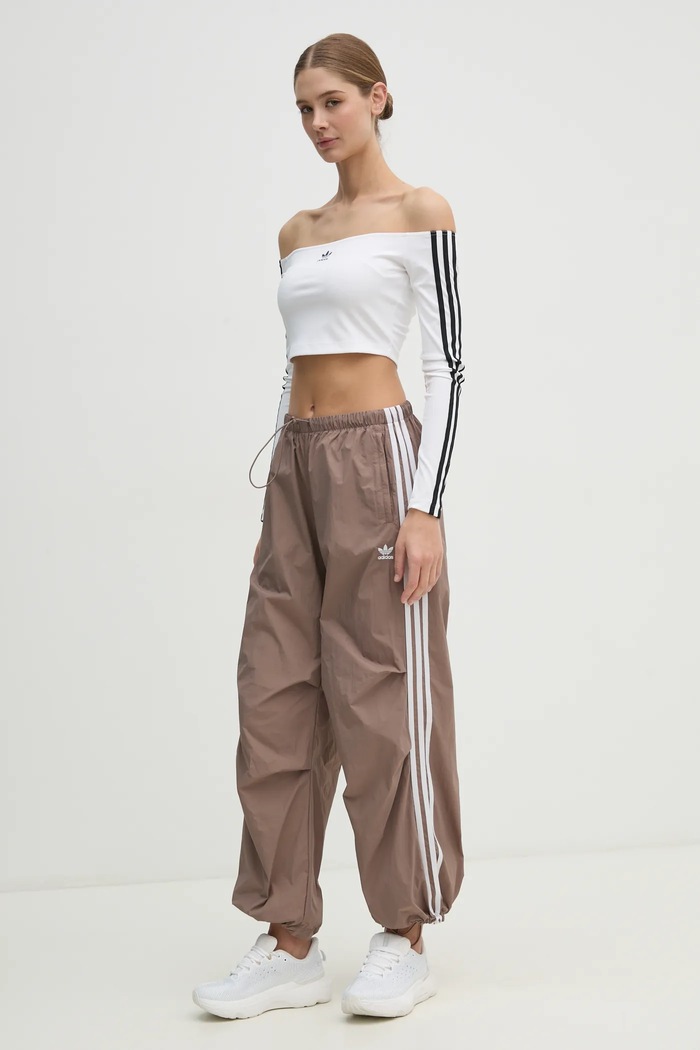 Παντελόνι adidas Originals Adicolor JD3126 καφέ SS25