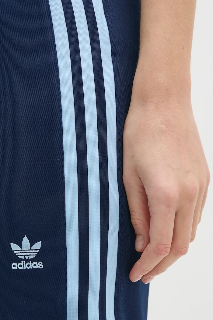 adidas Originals spodnie dresowe 3- Stripes Flared granatowy JC5787