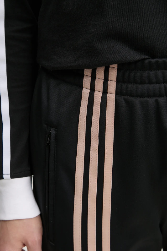 Спортен панталон adidas Originals Firebird JJ0934 черен