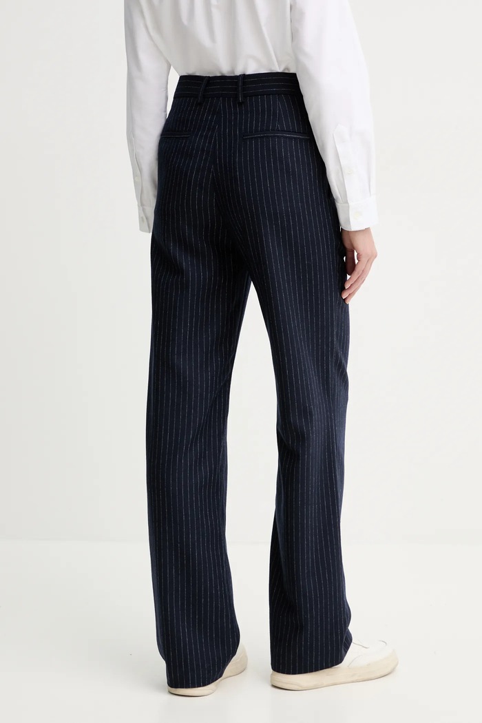 Odjeća Vunene hlače A.P.C. pantalon jane WOARO.F08467 mornarsko plava
