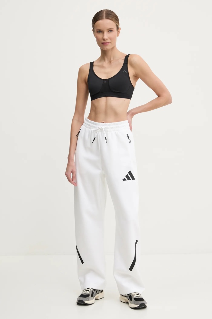 Παντελόνι φόρμας adidas Z.N.E. JJ4747 μπεζ SS25