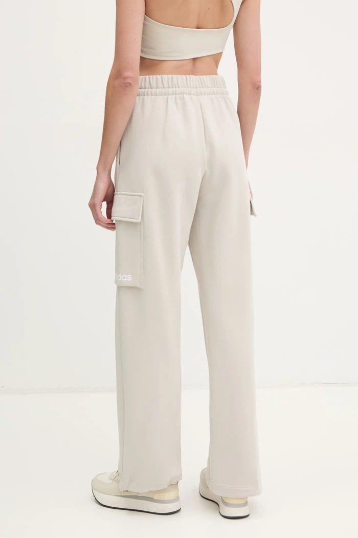 Îmbrăcăminte adidas Pantaloni de trening Essentials Linear JC5707 bej