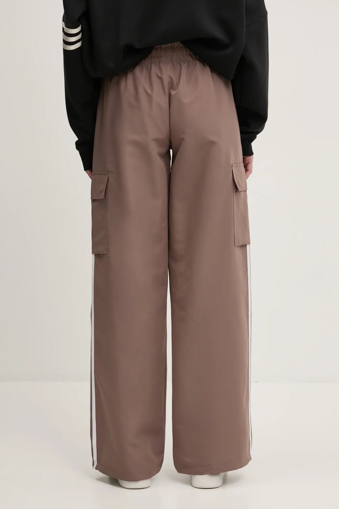Одежда Брюки adidas Originals Adicolor 3-Stripe Cargo Pants JC8138 бежевый