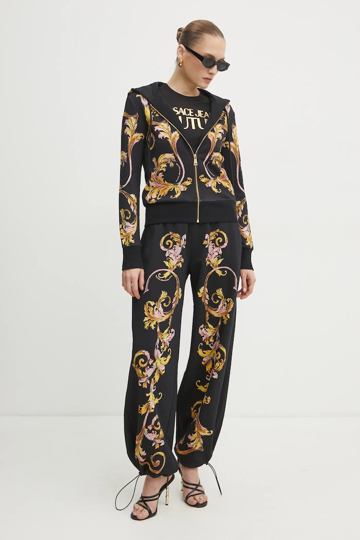 Versace Jeans Couture spodnie dresowe bawełniane 78HAA3P0.FS194 czarny SS25